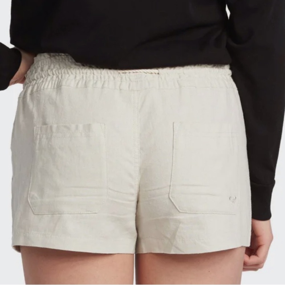 ποΈ# 2400 NWT ROXY Oceanside Elastic Waist Linen Shorts - Picture 2 of 7